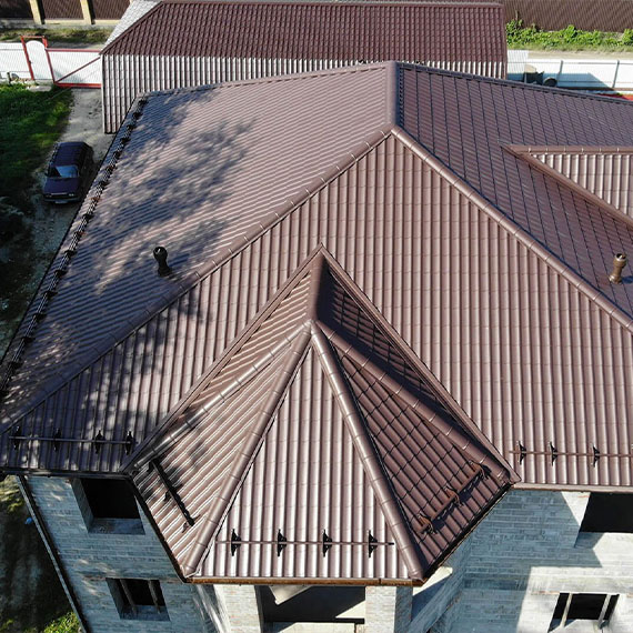 Монтаж сложной крыши и кровли в Белогорске и Амурской области